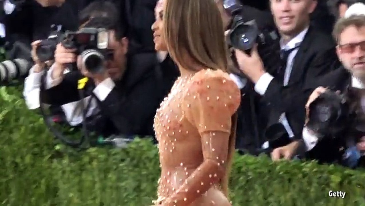 Beyoncé & Twins Being Held At Hospital