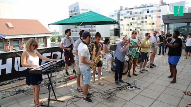 La fanfare La Pègre Douce en live pour la Fête de la musique