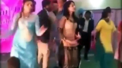 Gul Panra Slap Shahsawar On His Face - Must Watch