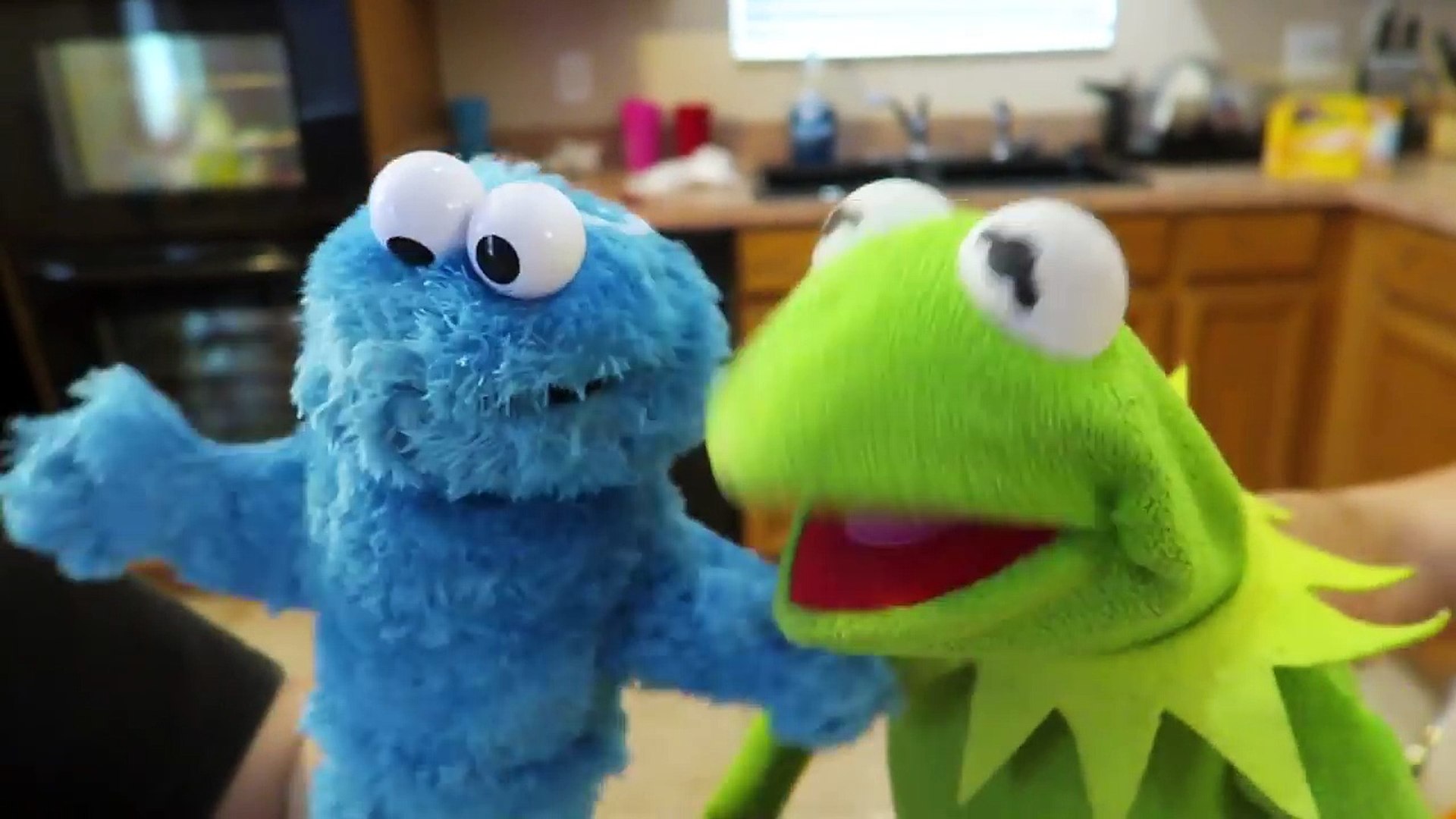 Cooking With Cookie Monster Kermit The Frog And Cookie Monsters Cooking Show Video Dailymotion