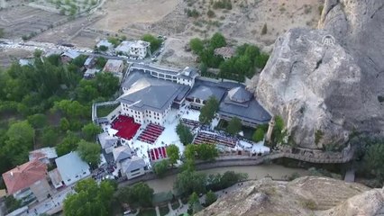 Somuncu Baba Külliyesi'nde 5 Bin Kişiye Iftar