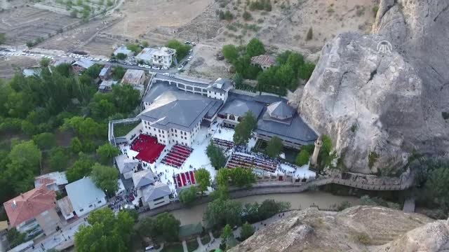 Somuncu Baba Külliyesi'nde 5 Bin Kişiye Iftar