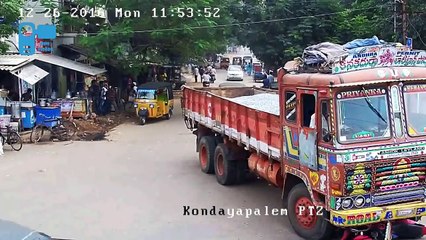 Live Road Accidents caught in camera - Compilation 1