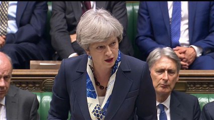 Bocsánatot kért a brit kormányfő a londoni tűzvész áldozataitól