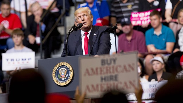 Trump touts size of crowd at his rally