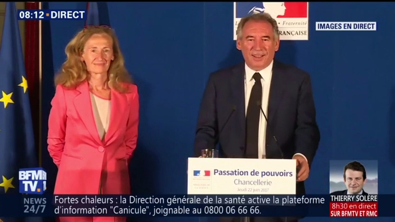 "Vous avez beaucoup de chance" dit François Bayrou à Nicole Belloubet lors de la passation de pouvoir