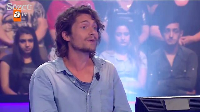 'Yalnız Oğlan' isimli köpeğin ölümünü anlatırken izleyenleri yasa boğdu