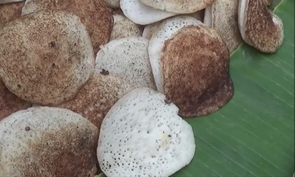 Cicipi Kue Serabi Khas Kendal saat Perjalanan Mudik