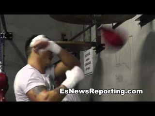 marcos maidana using the elevation mask for the first time EsNews