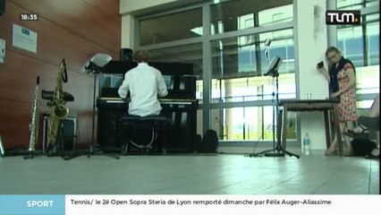 Un piano en libre accès au Centre Hospitalier Lyon-Sud