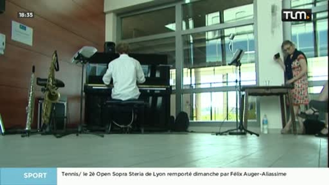 Un piano en libre accès au Centre Hospitalier Lyon-Sud