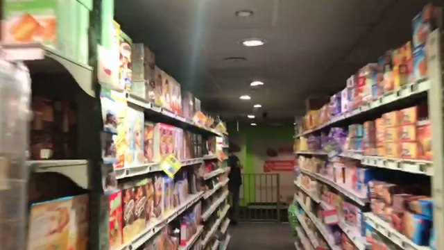 Un homme s'emporte contre le gérant d'un Carrefour City