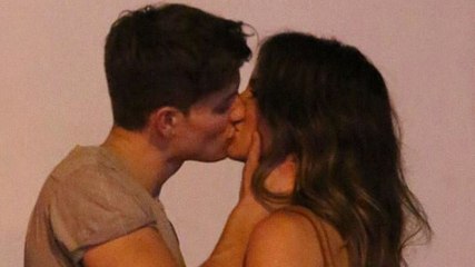 ABD'li Oyuncu Kate Beckinsale, 21 Yaşındaki Meslektaşıyla Dudak Dudağa Yakalandı