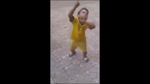 Kid dancing, so cute Hindi Urdu