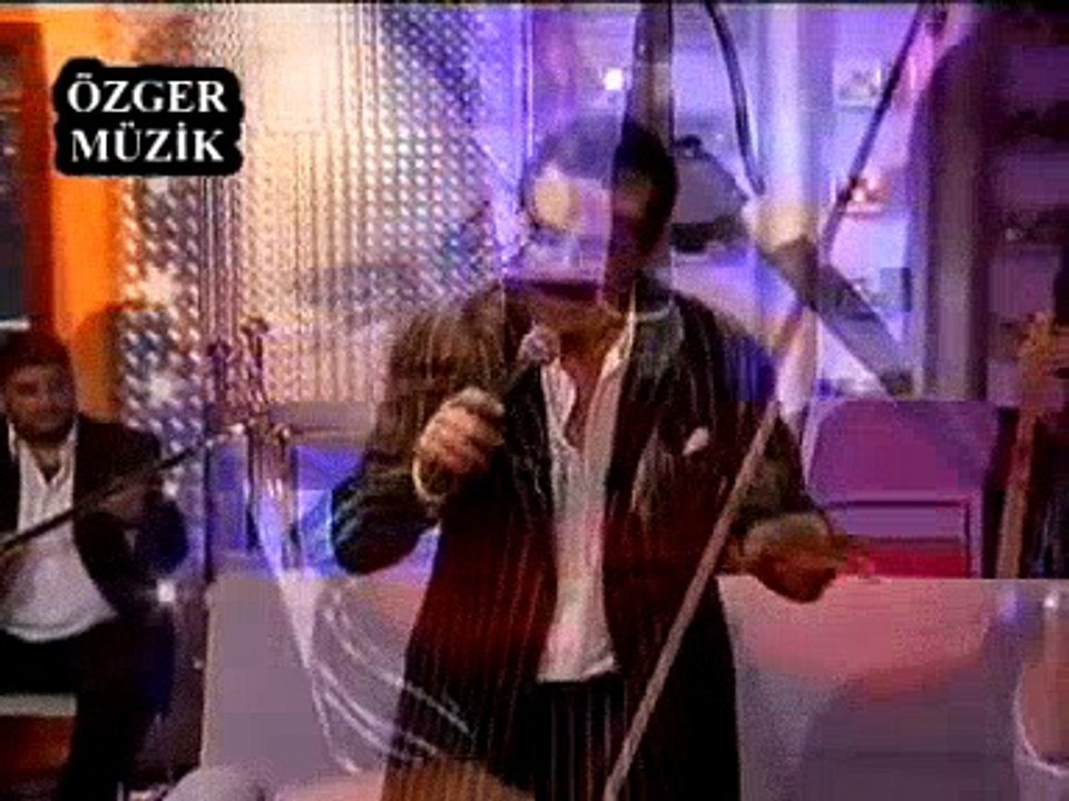 Ibrahim Tatlıses Ayağında Kundura Beyaz Show