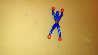 Spiderman jump on the wall -rtainm