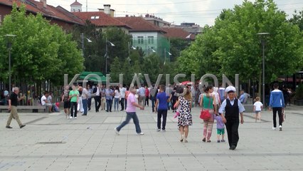 Sheshi shndërrohet në pazar - Komuna ankohet për mungesë inspektorësh