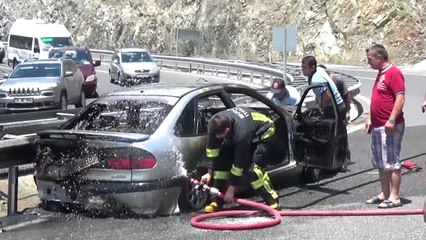 Otomobil Test Sürüşü Sırasında Alev Aldı