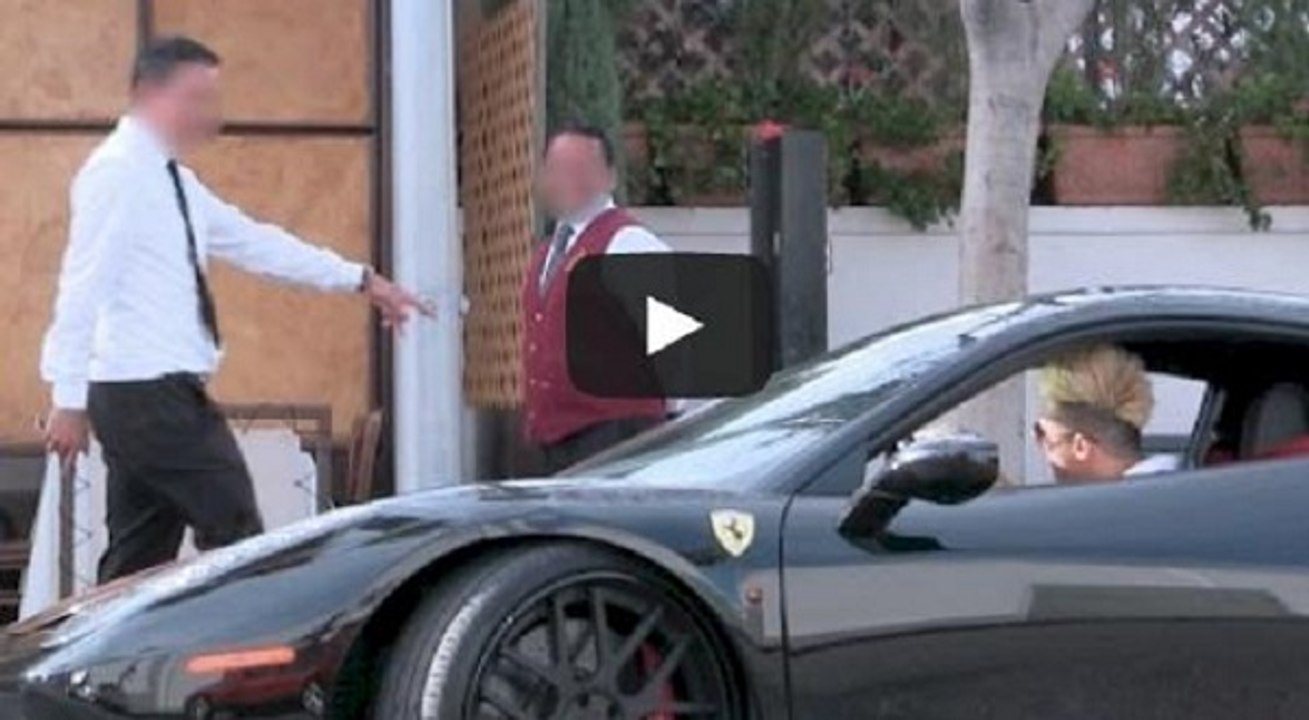 jovem volta de ferrari ao restaurante que não lhe atendeu por ser pobre!