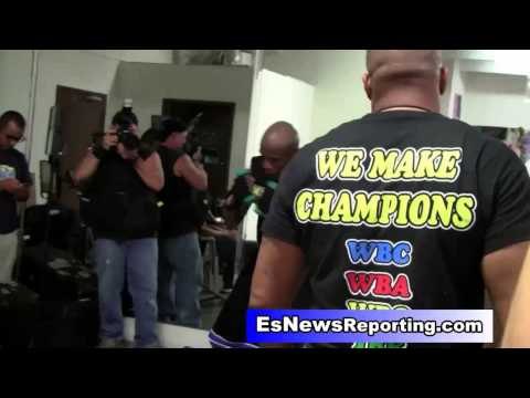 Roy Jones Jr. Floyd Mayweather Will Fight Manny Pacquiao May 2015 EsNews