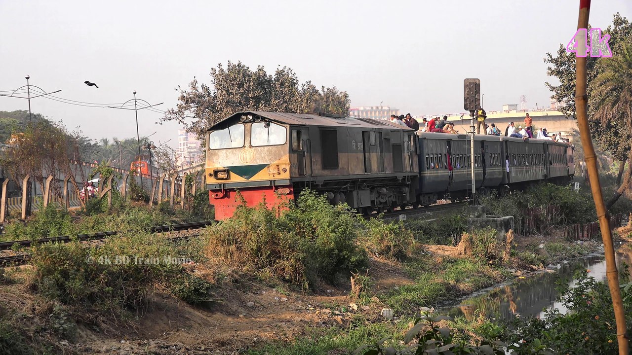 Dhaka Bound Chattala Express Train Passing Kuril in 4k