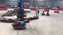 Un enfant évanoui sur un karting se transforme en mème incroyable...