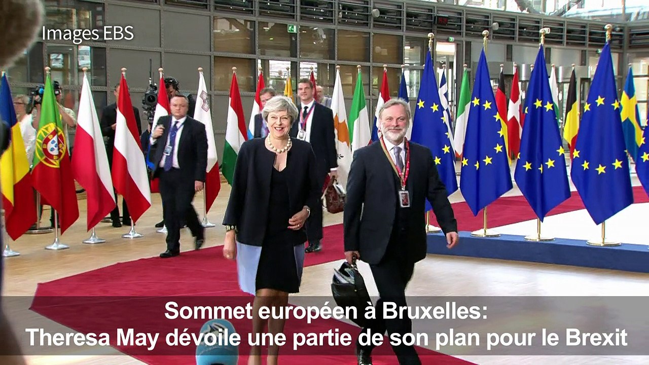Brexit: Merkel salue un "bon début" après l'intervention de May