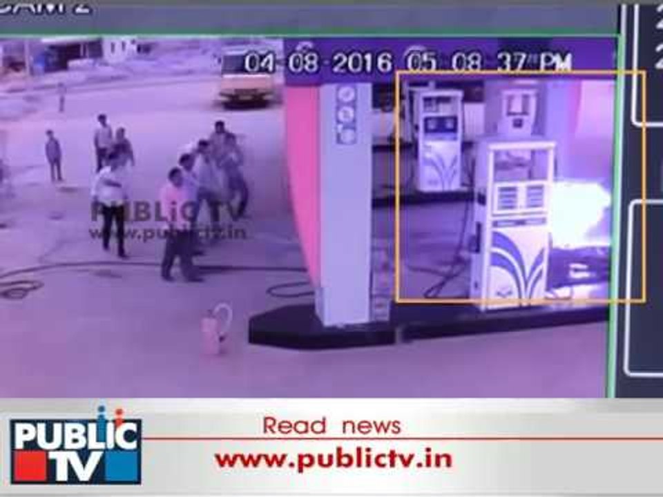 Bike Catches Fire At Petrol Bunk In Chikkaballapur