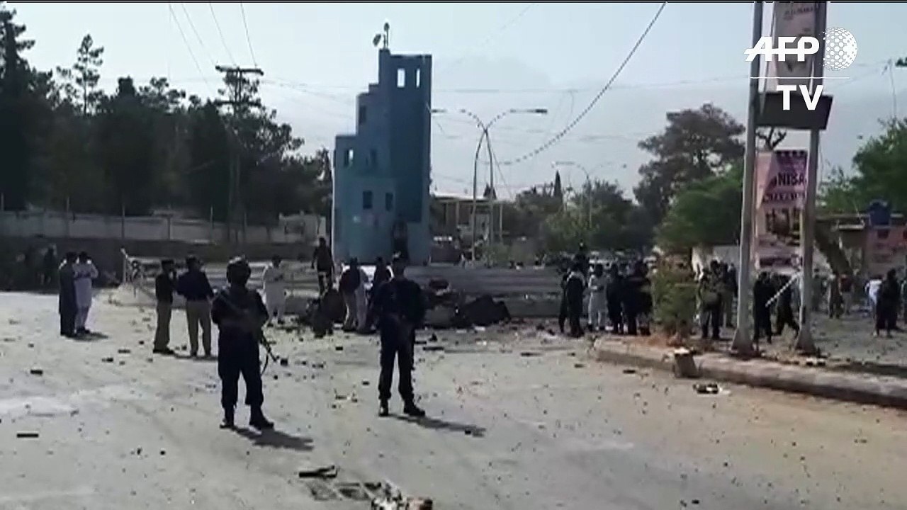 Pakistan: explosion devant le QG de la police, au moins 11 morts