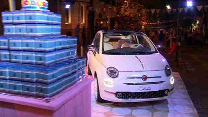 Madrid se viste con la estética de los 60 para celebrar el cumpleaños del Cinquecento