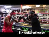 fes batista working mitts at mayweather bxoing club - EsNews boxing