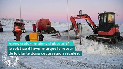 En Antarctique, des chercheurs se jettent à l'eau pour fêter le solstice d'hiver