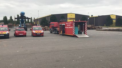 Incendie sur un site de stockage et de broyage de bois