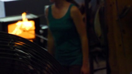 The Glassblower: A Captivating Documentary on Art and Craftsmanship 🎥