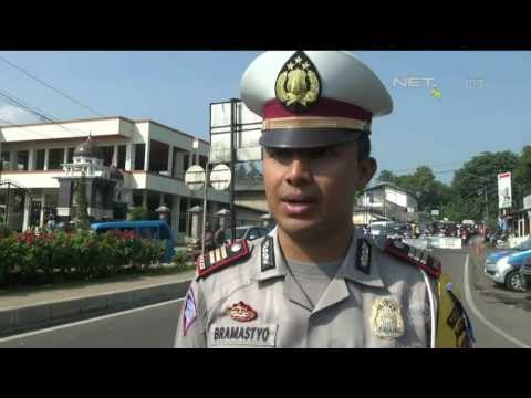 Kemacetan Terjadi di Jalan Raya Puncak - NET12