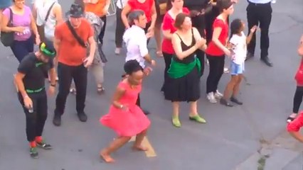 David Pujadas surpris en train de danser pour la Fête de la musique !
