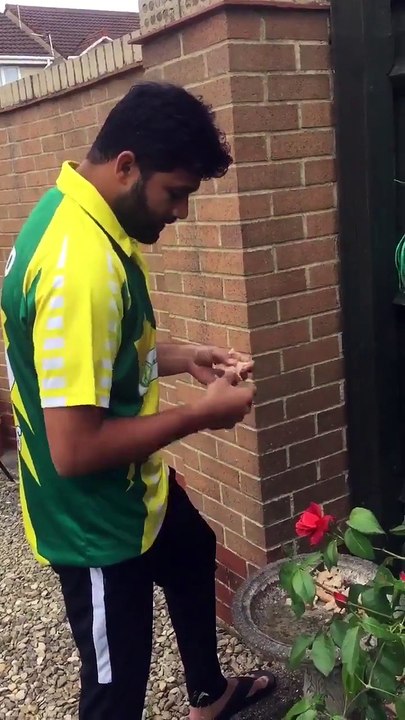 MashaAllah Azhar Ali reciting Naat
