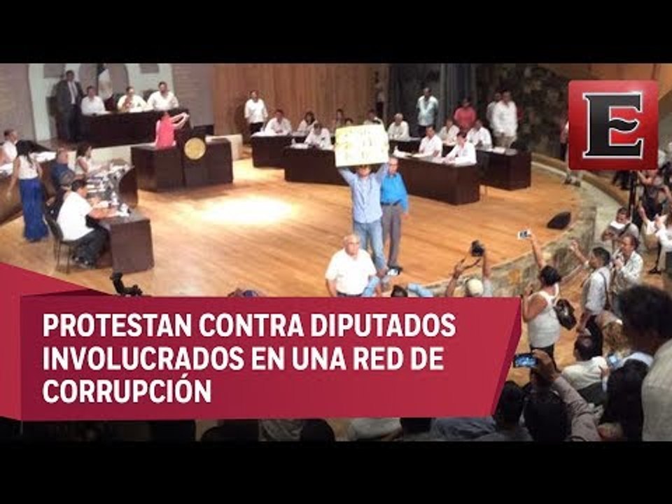 Activistas irrumpen sesión en Congreso de San Luis Potosí