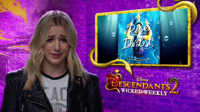 Dove Cameron Lends an Evil Hand | Episode 1 | Descendants 2 Wicked Weekly