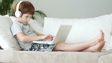 Are Older Dads More Likely to Have 'Geeky' Kids?
