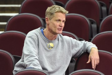 Steve Kerr thinks Warriors should consider White House visit