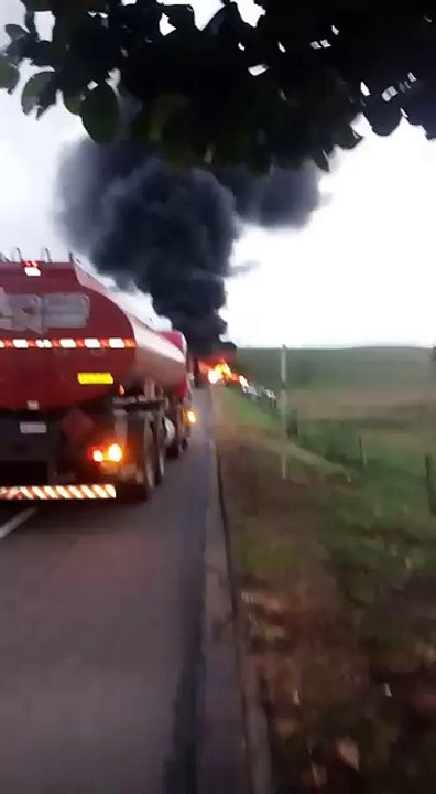 Explosão Do Ônibus Durante O Acidente Em Guarapari, ES