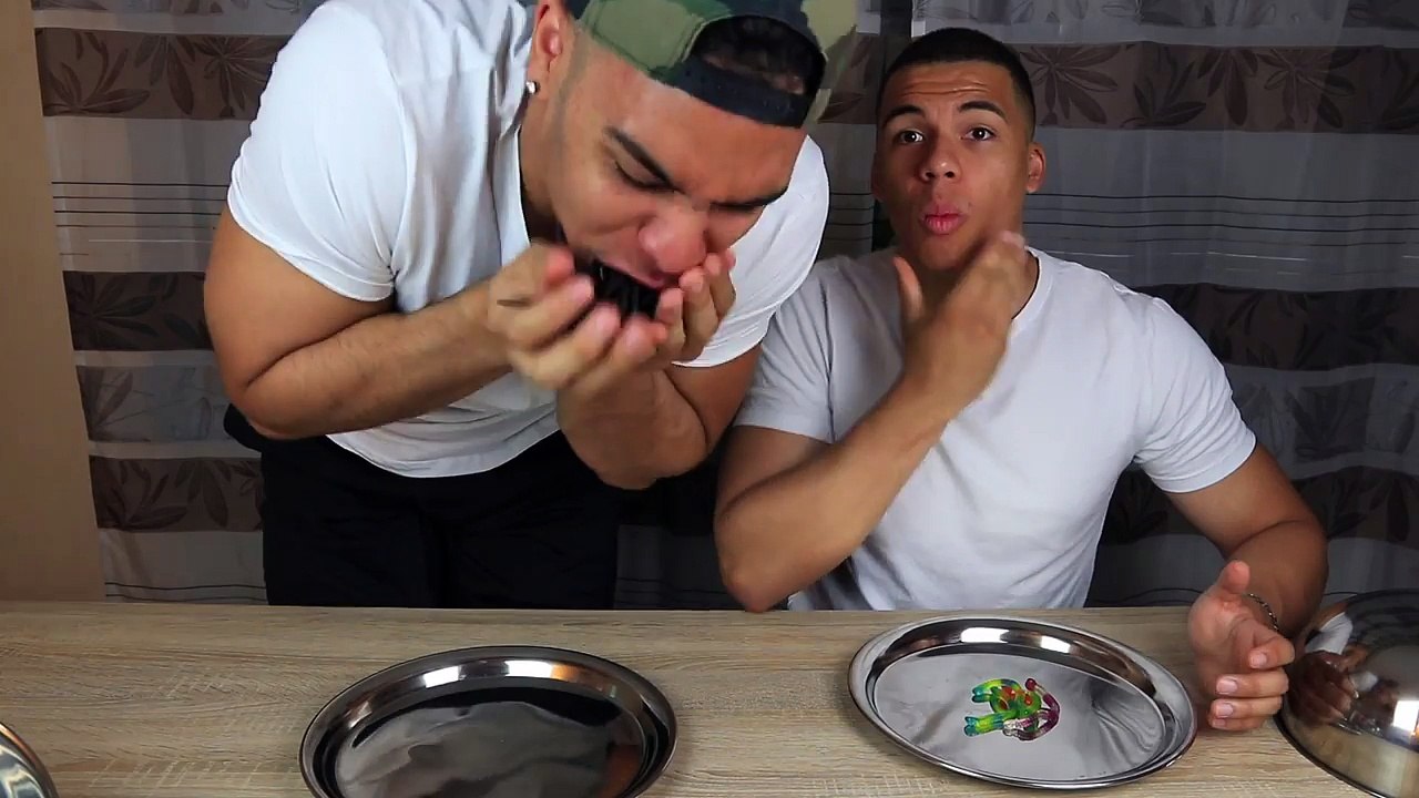 GUMMI ESSEN vs ECHTES ESSEN 3 !!! | PrankBrosTV