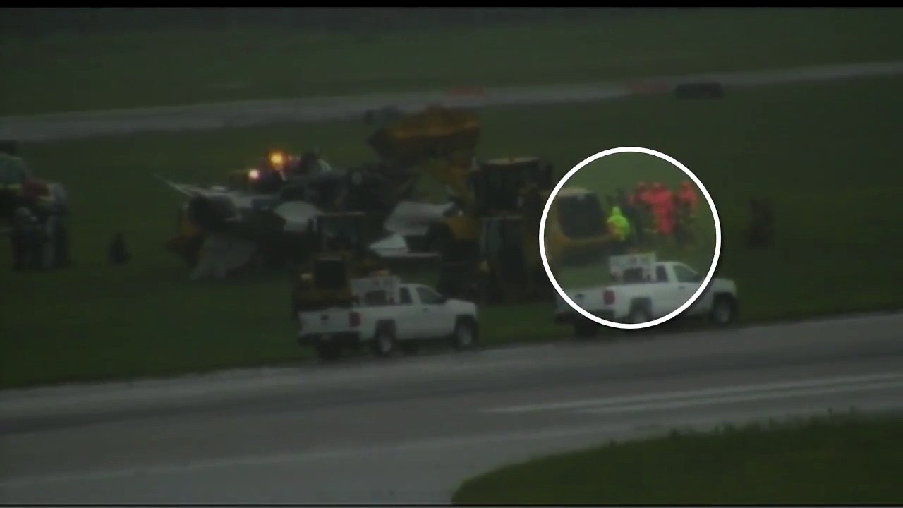 Thunderbird pilot removed from plane crash wreckage