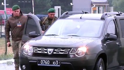 La pire demande en mariage au monde : il organise une faux contrôle de drogue qui tourne mal !