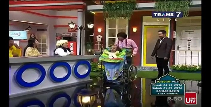 PASTI NGAKAK !! NUNUNG NGOMPOL Aziz Gagap Jadi Bayi @Sahurnya Ovj