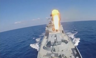 Militer Rusia Serang Milisi ISIS Pakai Kapal Perang