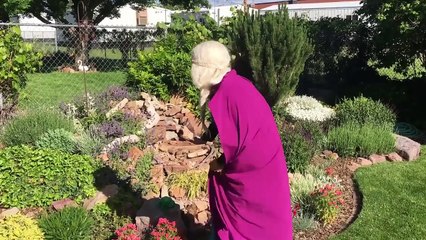 Fidget Spinner Battle!! Spiderman VS Joker Frozen Elsa Superhero Fun Kid Movie