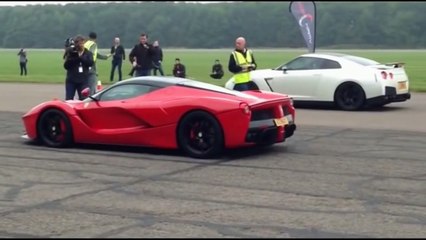 Ferrari LaFerrari Vs Nissan GTR Drag Race - DRAGINFO