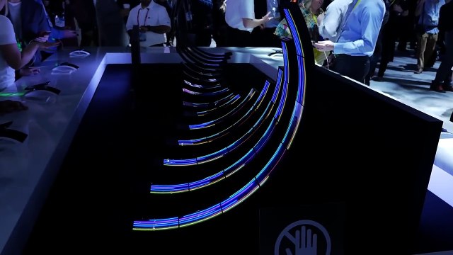 LG G Flex 2 - Hands On + First Impressions (CES 2015) (2) (2) (2) (2)